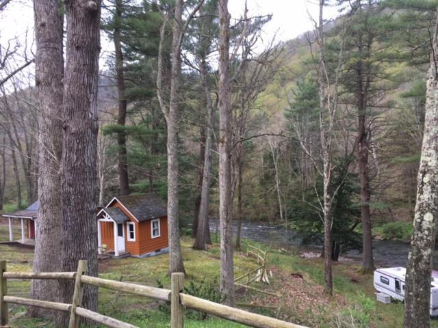 Pine Creek Motel&Campsites Gaines Buitenkant foto
